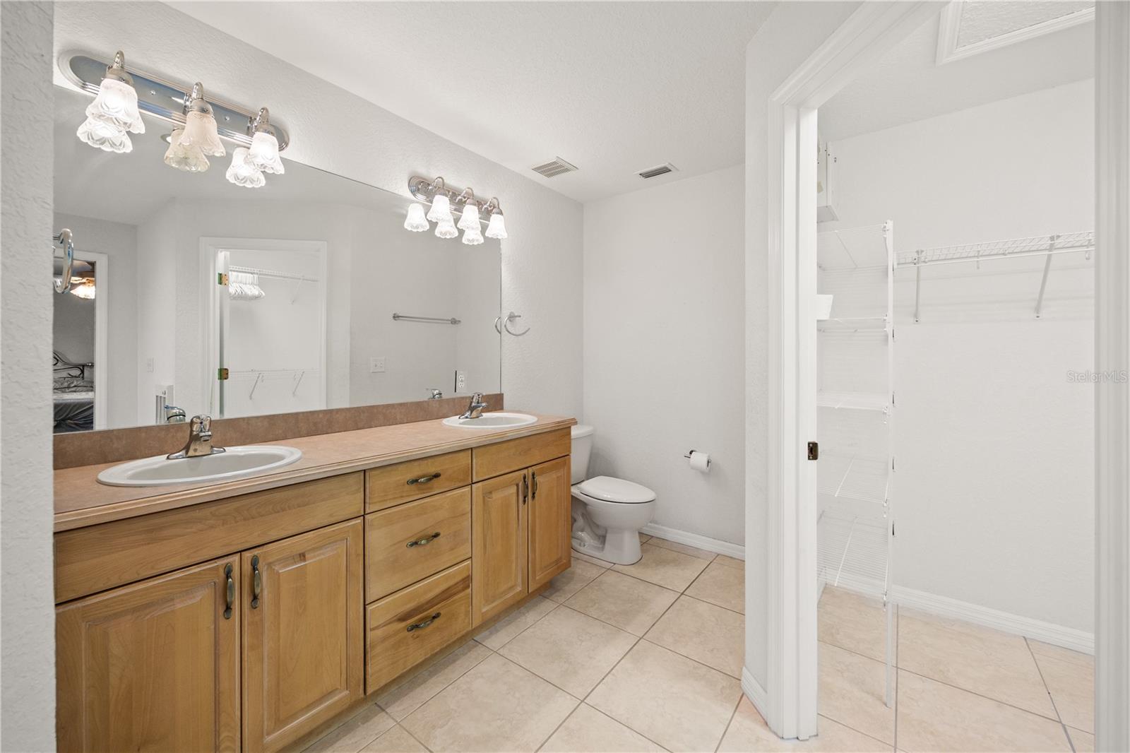 6208 SE 54TH TRL, CENTER HILL, FL, 33514