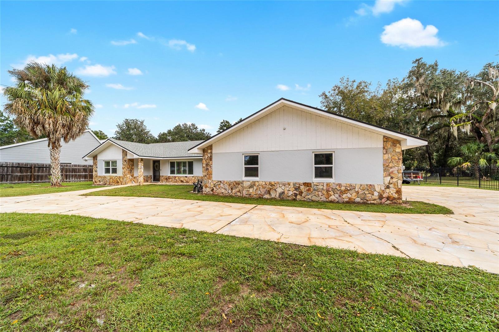 223 S NESBITT TER, INVERNESS, FL, 34450