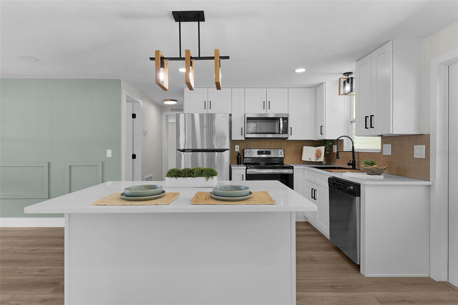 205 PALO VERDE DR, LEESBURG, FL, 34748