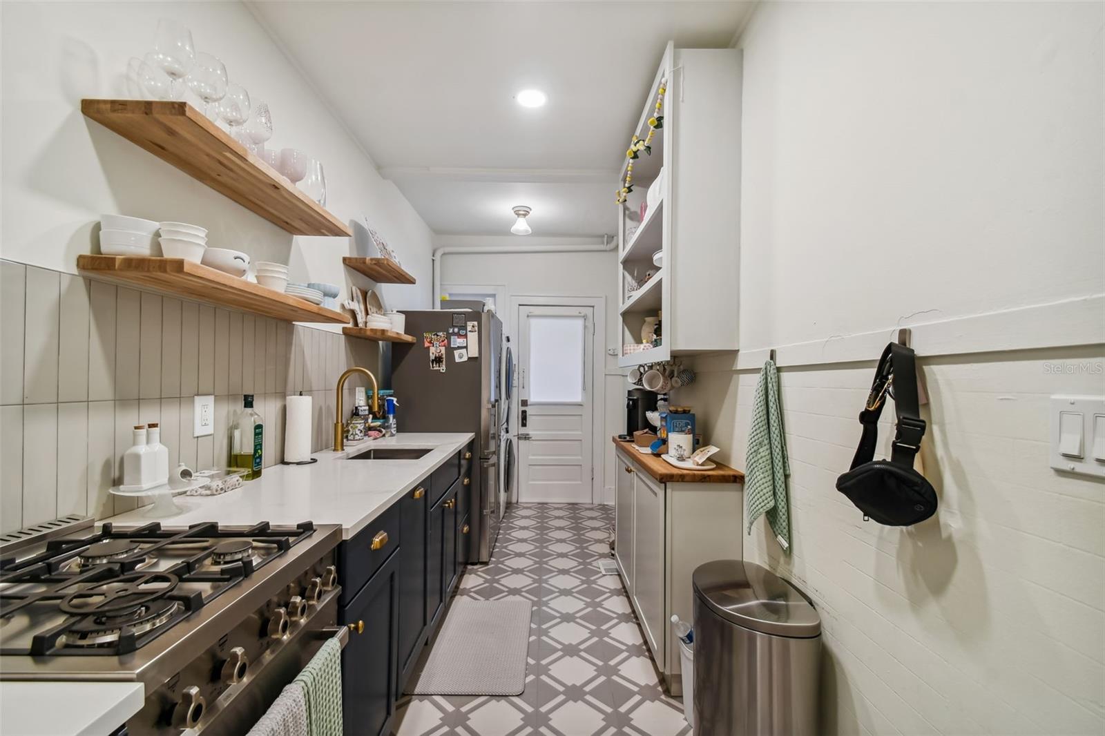 2111 W SOUTHVIEW AVE #A, TAMPA, FL, 33606