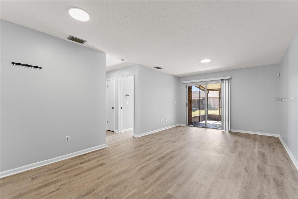 9519 FIELDVIEW CIR #9519, THONOTOSASSA, FL, 33592