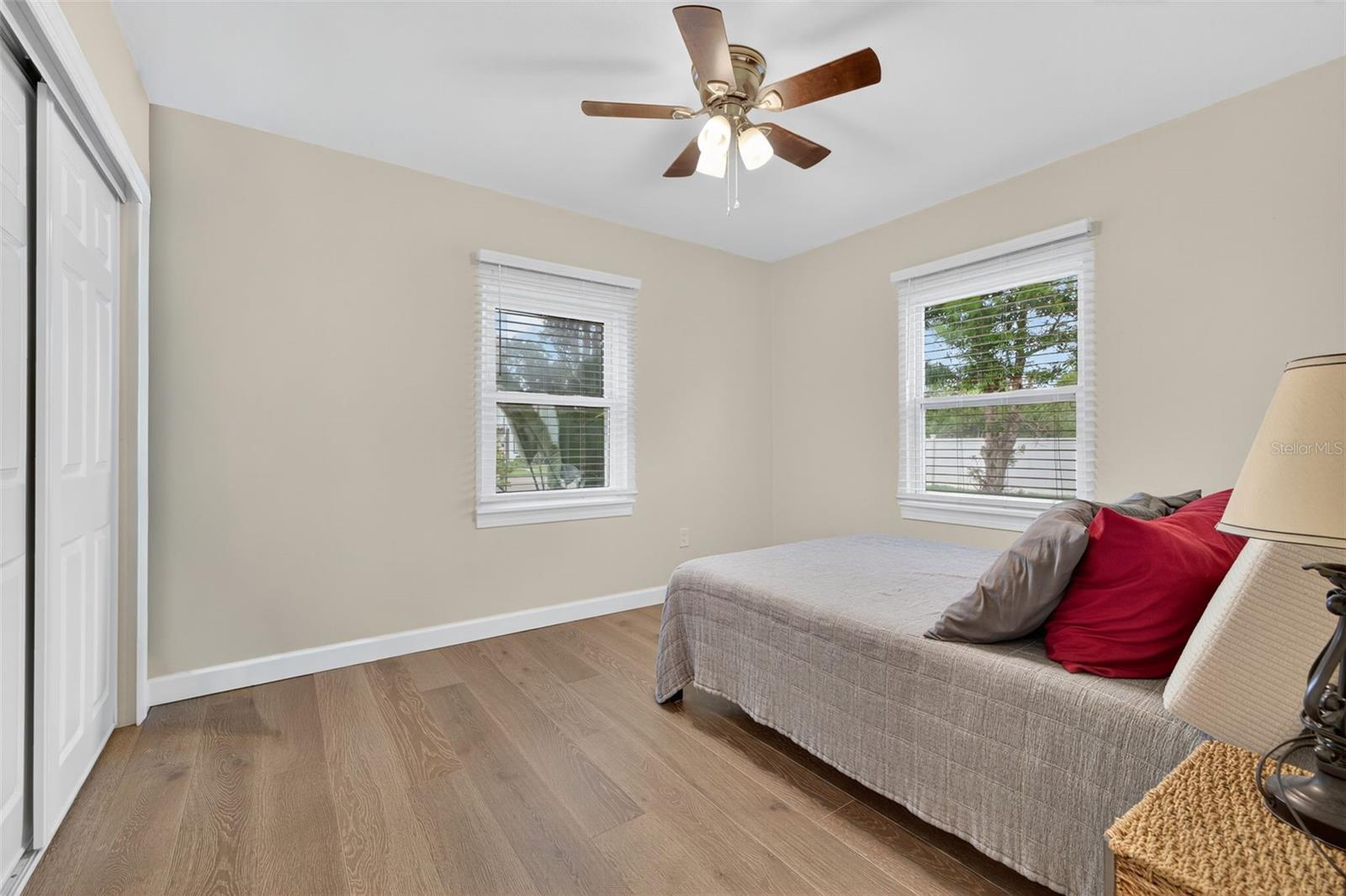 825 46TH ST N, ST PETERSBURG, FL, 33713