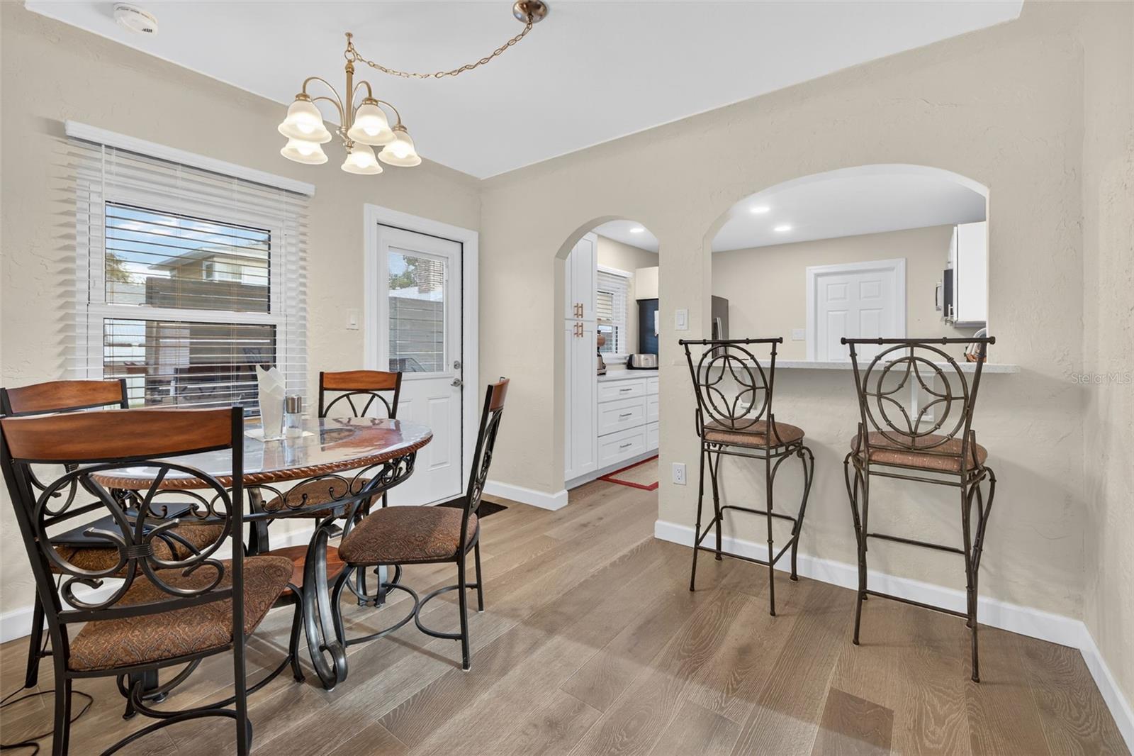 825 46TH ST N, ST PETERSBURG, FL, 33713