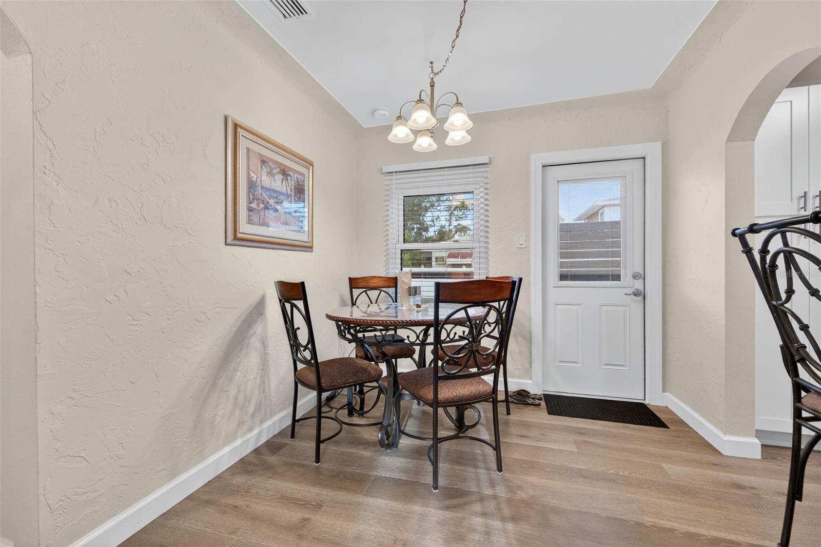 825 46TH ST N, ST PETERSBURG, FL, 33713