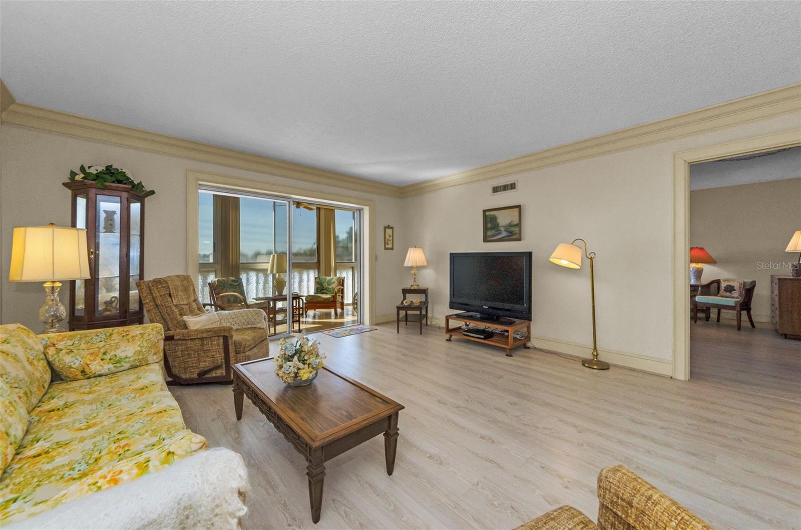 131 BLUFF VIEW DR #308, BELLEAIR BLUFFS, FL, 33770