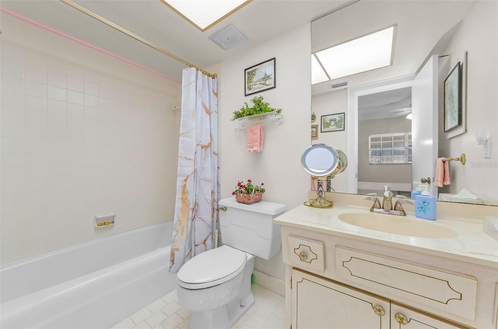 131 BLUFF VIEW DR #308, BELLEAIR BLUFFS, FL, 33770