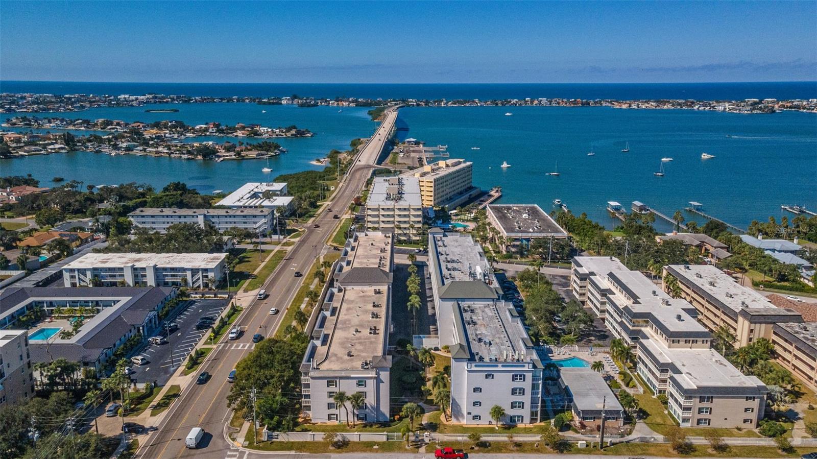 131 BLUFF VIEW DR #308, BELLEAIR BLUFFS, FL, 33770