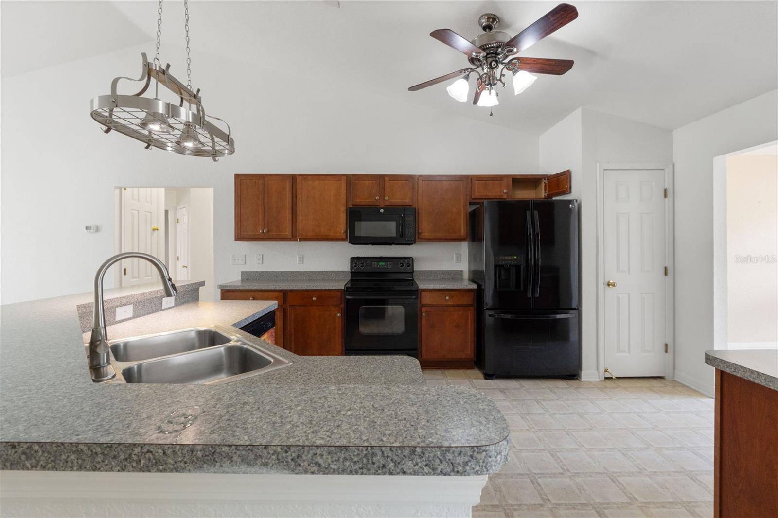 3027 BAYSHORE DR, SPRING HILL, FL, 34608