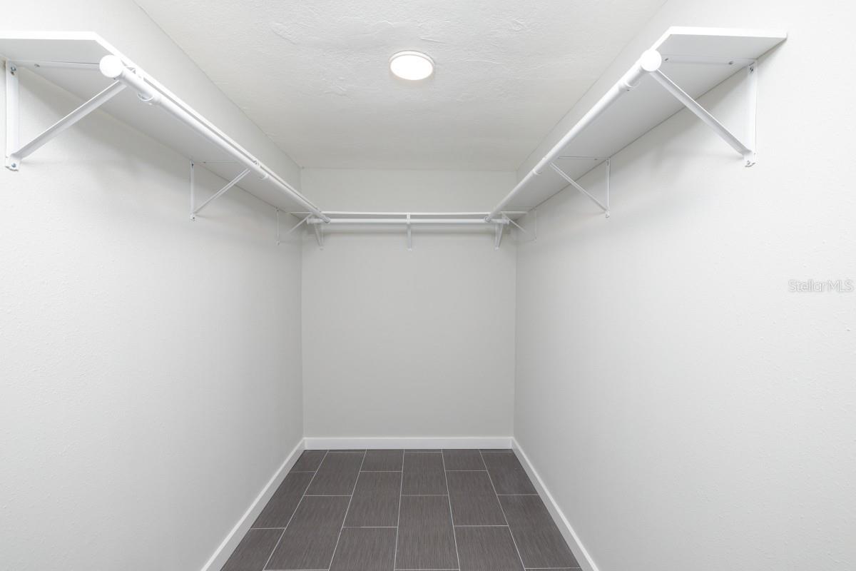 3936 NEPTUNE DR SE, ST PETERSBURG, FL, 33705