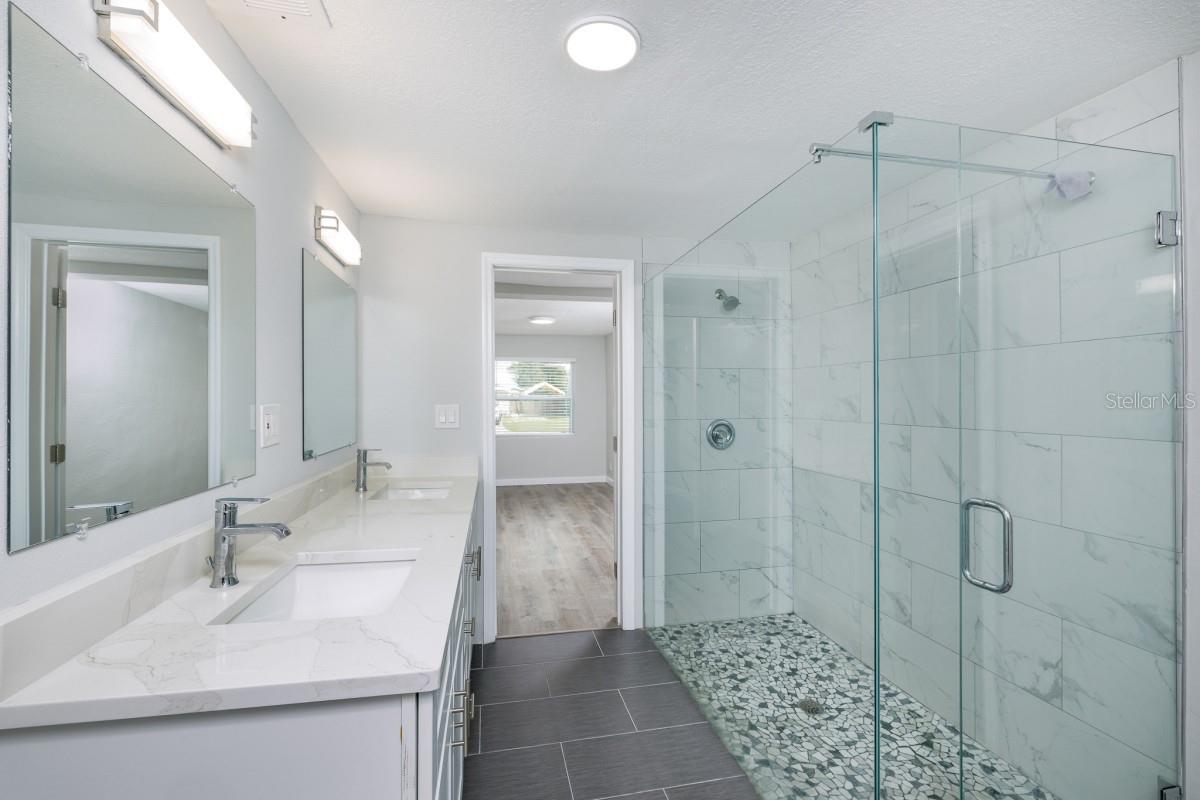 3936 NEPTUNE DR SE, ST PETERSBURG, FL, 33705