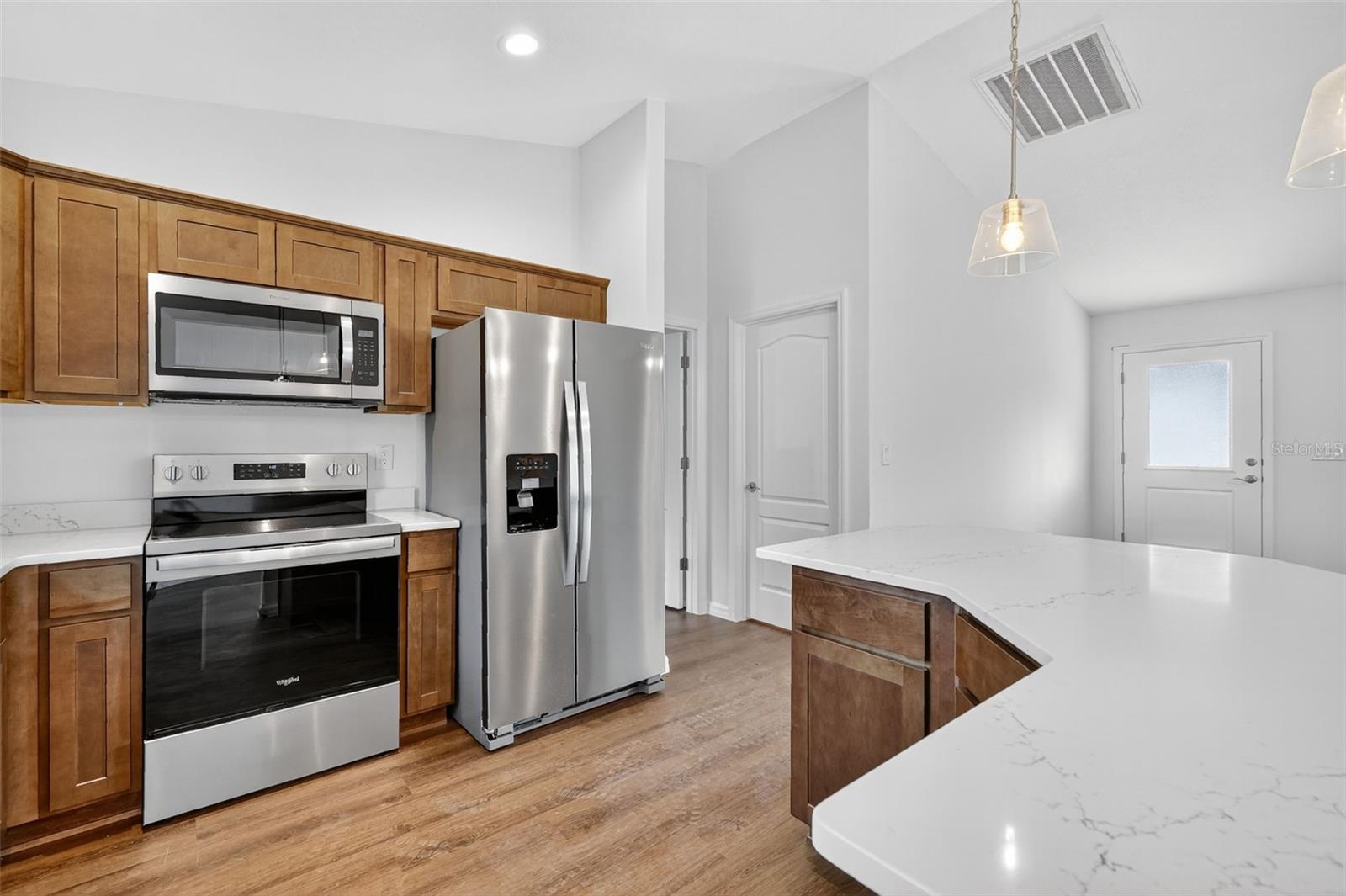 1220 PADGETT CIR, LADY LAKE, FL, 32159