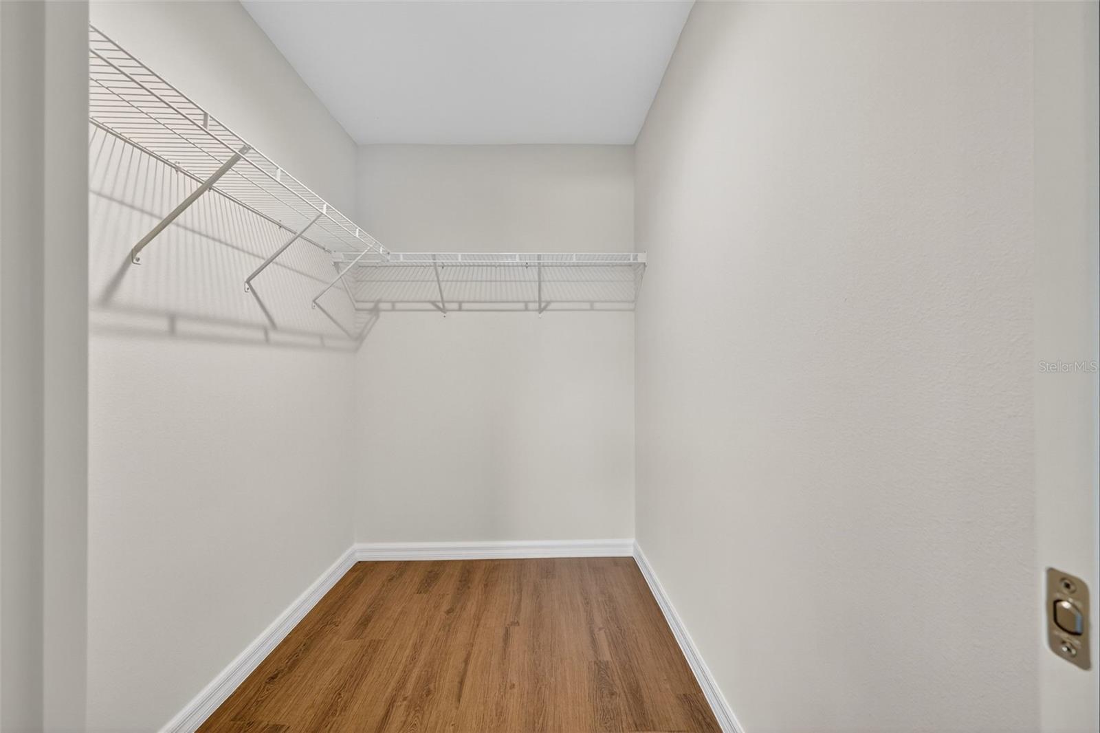 1220 PADGETT CIR, LADY LAKE, FL, 32159