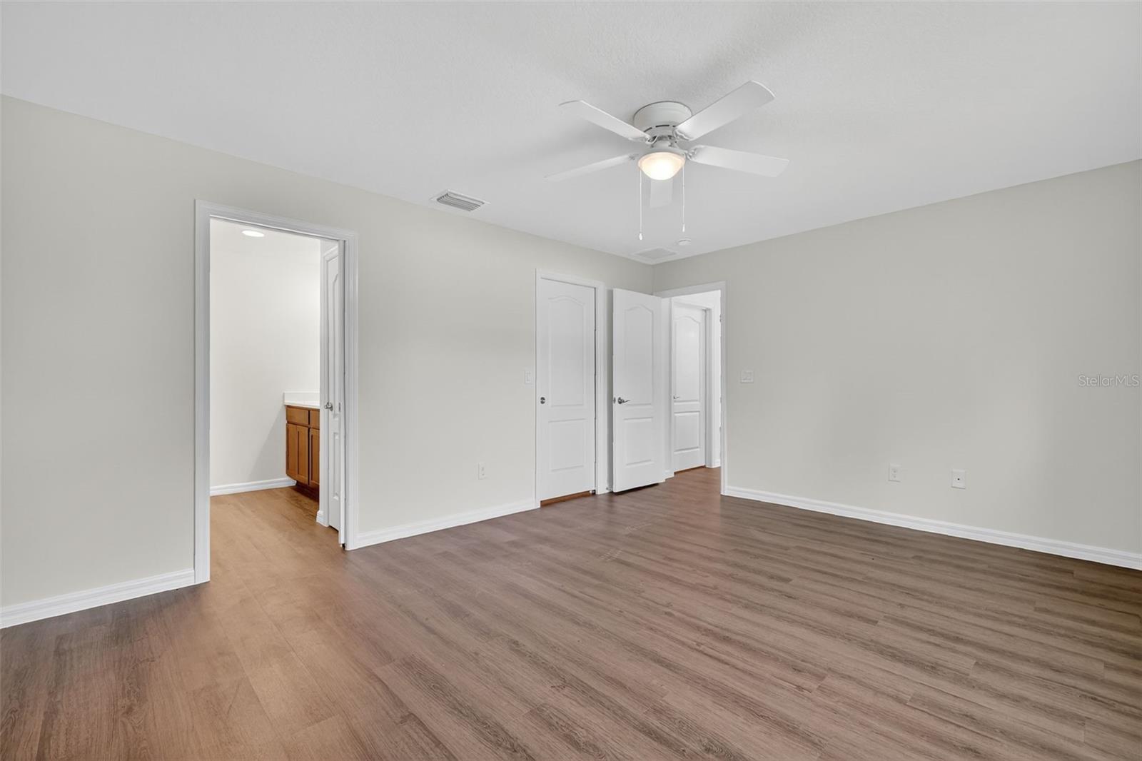 1220 PADGETT CIR, LADY LAKE, FL, 32159