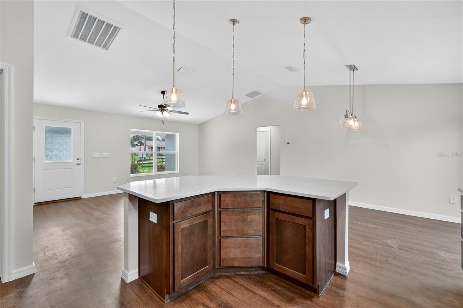 1220 PADGETT CIR, LADY LAKE, FL, 32159