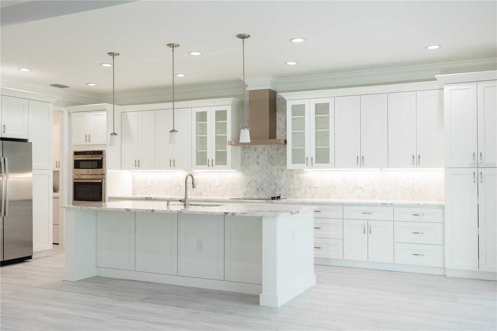 5217 WILLOW LAKE CT, SARASOTA, FL, 34233