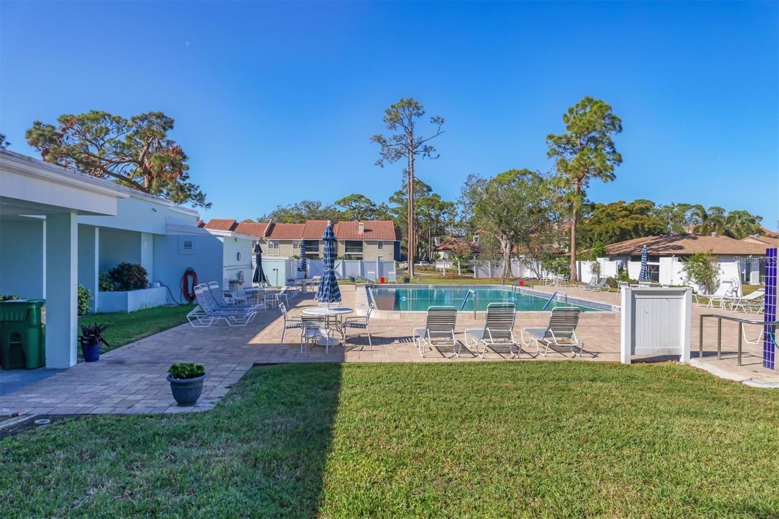 3527 SILVER PINE CT #82, SARASOTA, FL, 34231