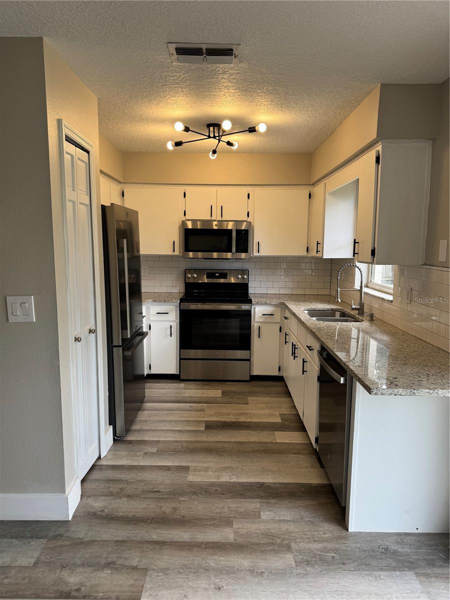 315 CAROL ST, MASCOTTE, FL, 34753