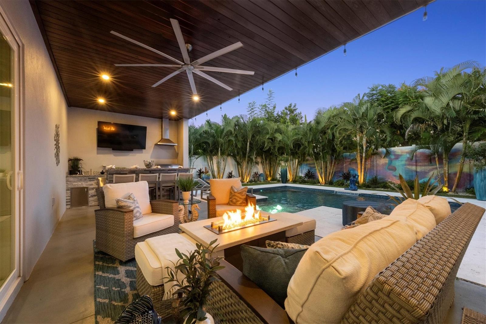 2711 BLOSSOM DR, SARASOTA, FL, 34239