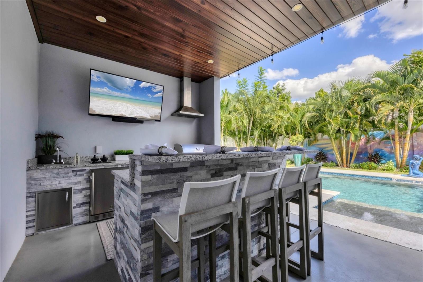 2711 BLOSSOM DR, SARASOTA, FL, 34239