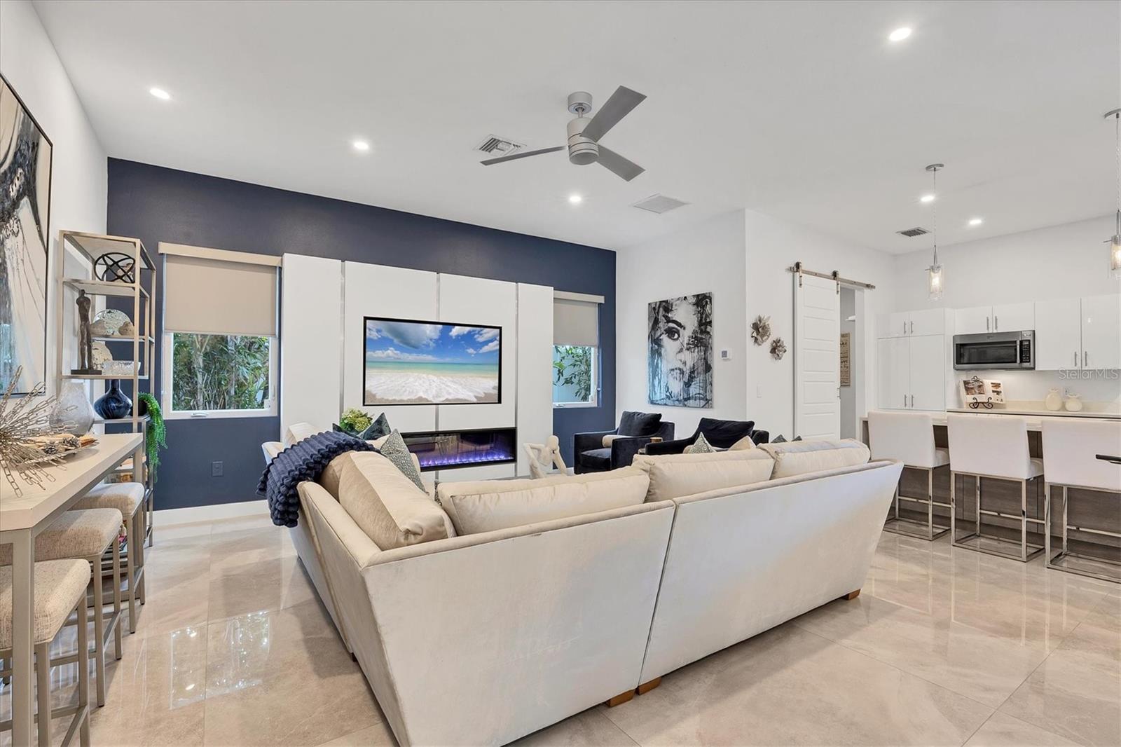 2711 BLOSSOM DR, SARASOTA, FL, 34239