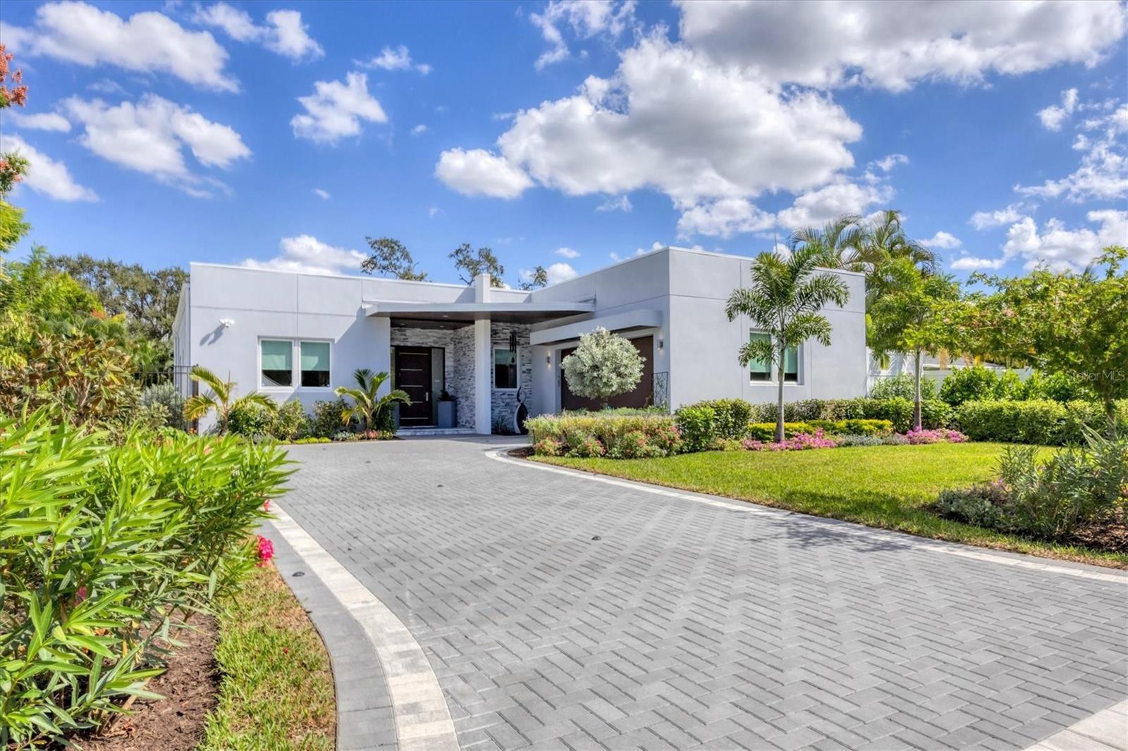 2711 BLOSSOM DR, SARASOTA, FL, 34239