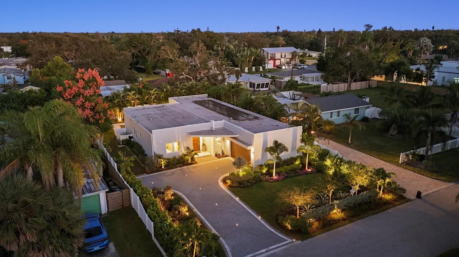 2711 BLOSSOM DR, SARASOTA, FL, 34239