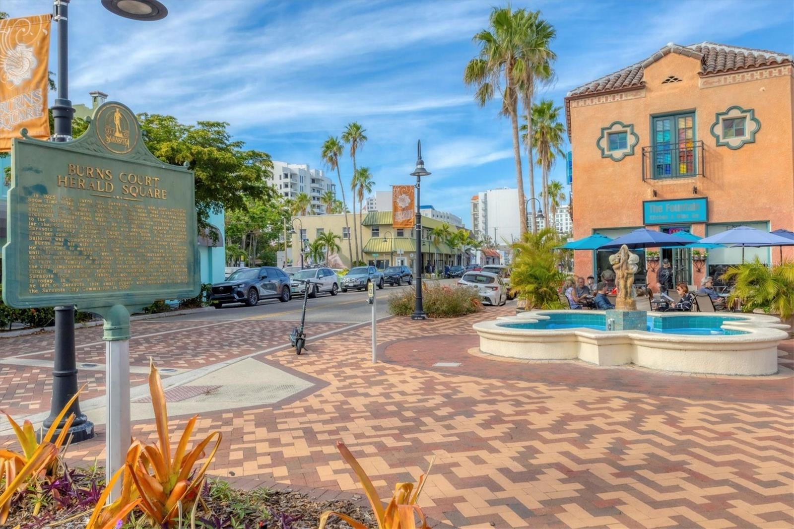 2711 BLOSSOM DR, SARASOTA, FL, 34239