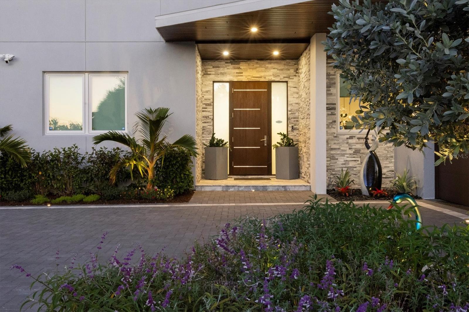 2711 BLOSSOM DR, SARASOTA, FL, 34239