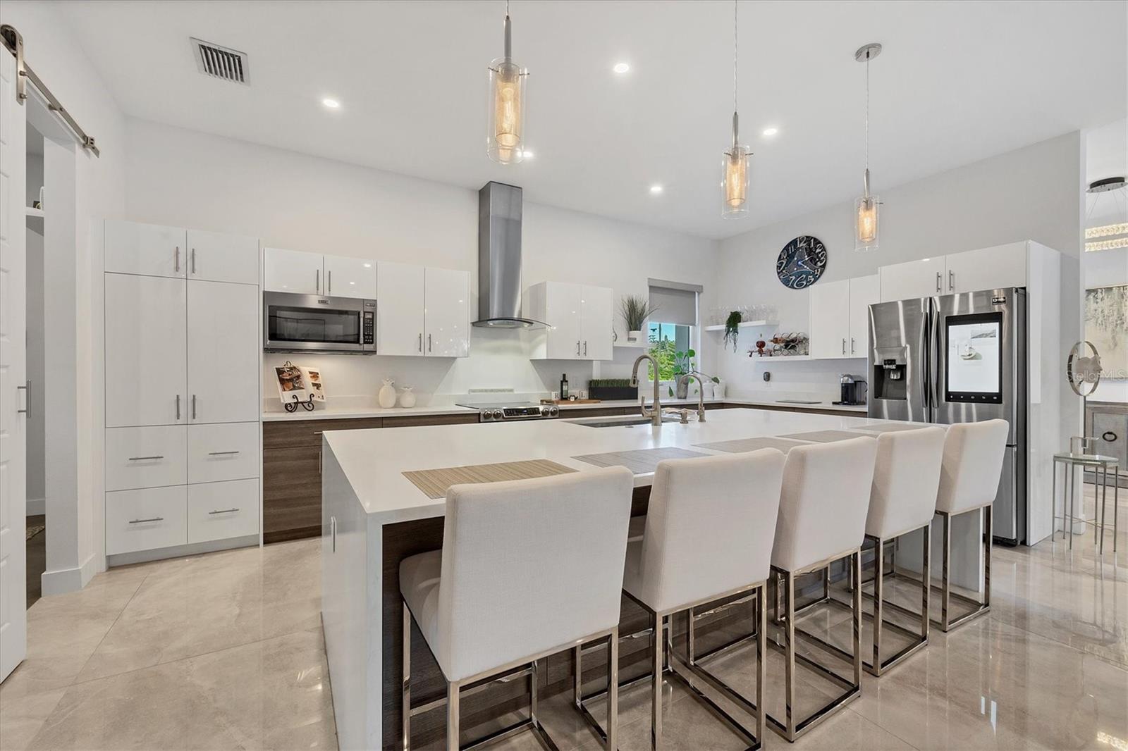 2711 BLOSSOM DR, SARASOTA, FL, 34239