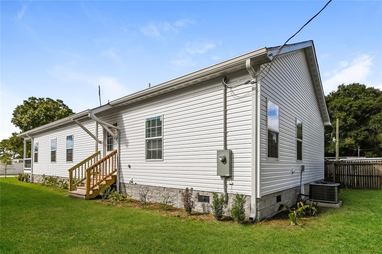 6737 48TH AVE N, ST PETERSBURG, FL, 33709