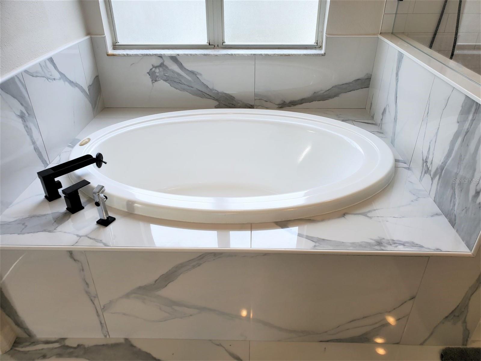 5318 TWIN CREEKS DR, VALRICO, FL, 33596