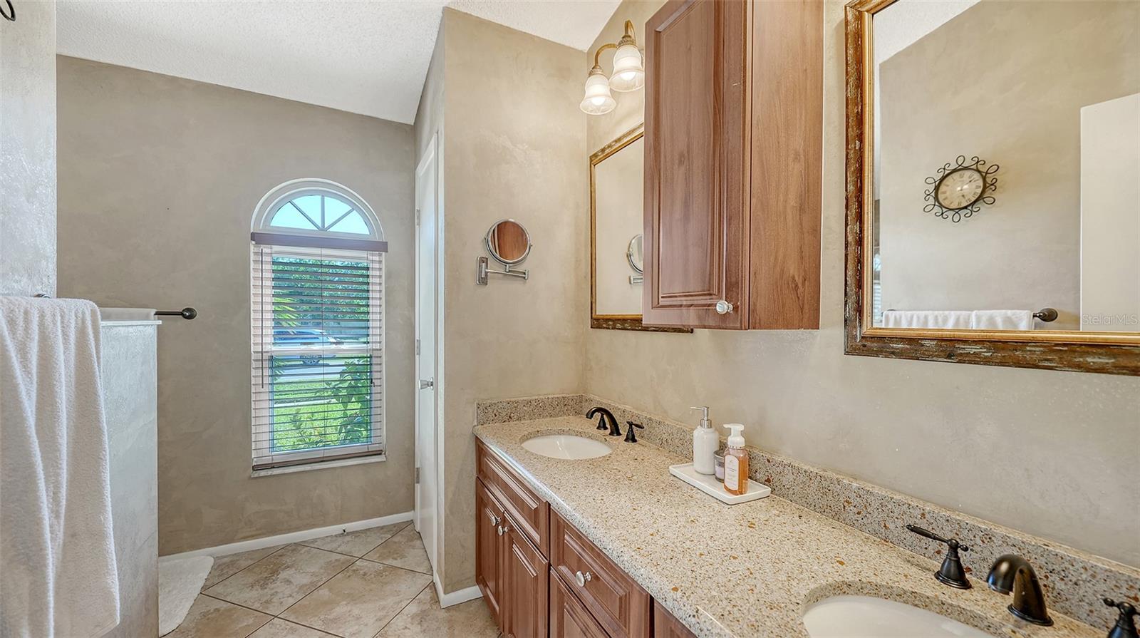 2246 CORK OAK ST W, SARASOTA, FL, 34232