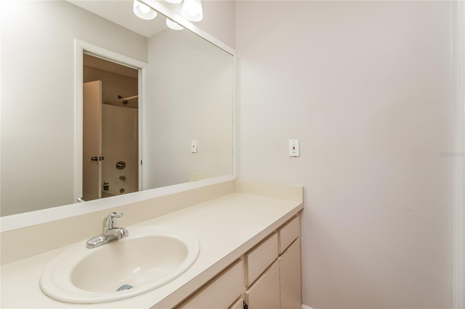 1433 VINETREE DR, BRANDON, FL, 33510