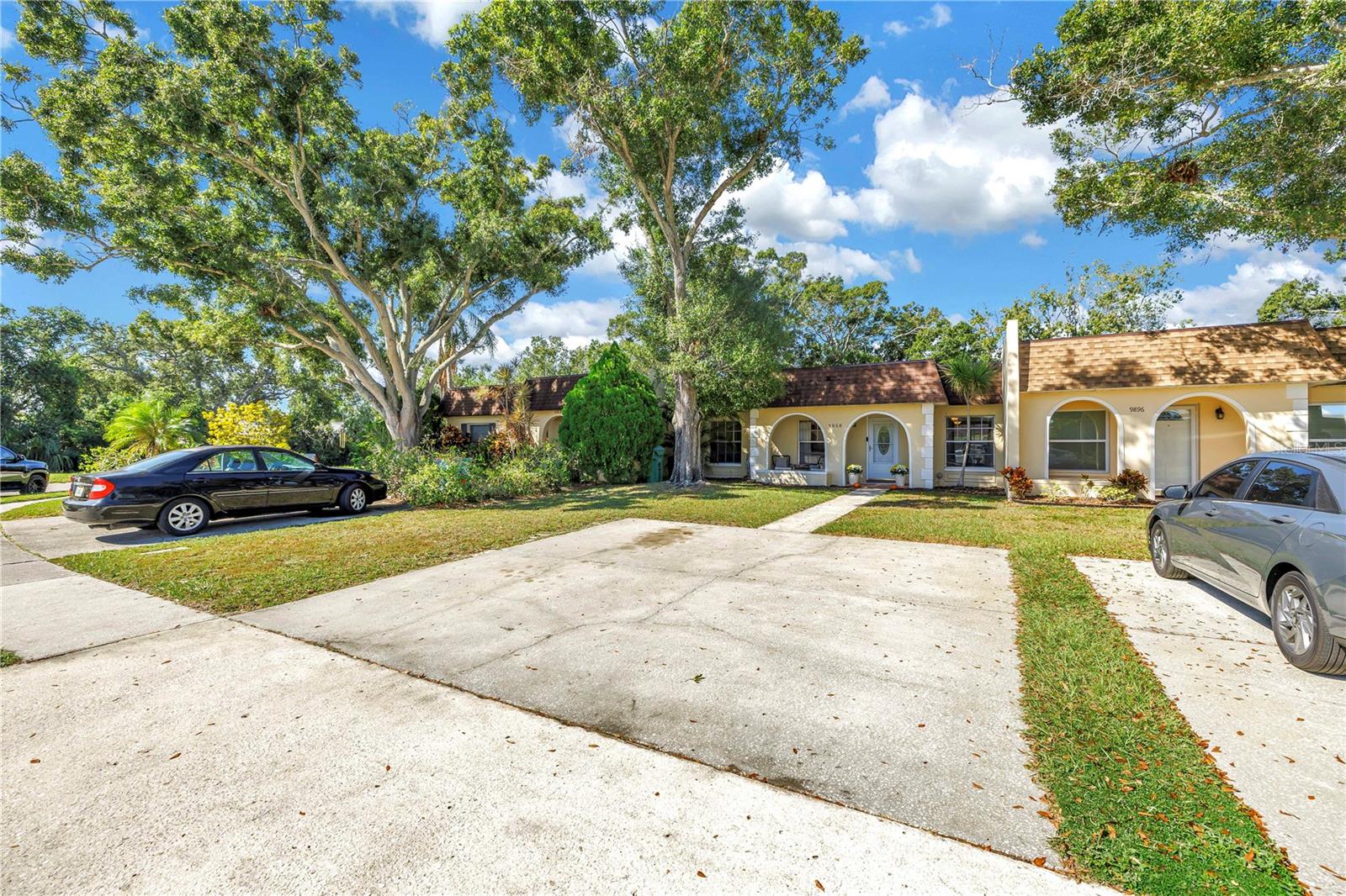 9858 83RD WAY, SEMINOLE, FL, 33777