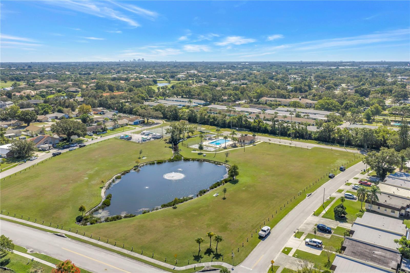 9858 83RD WAY, SEMINOLE, FL, 33777