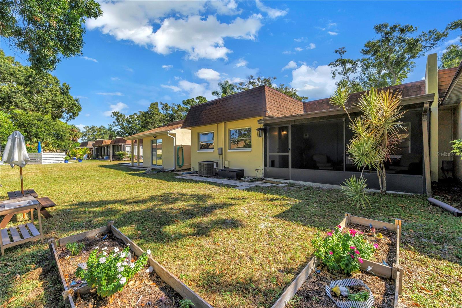 9858 83RD WAY, SEMINOLE, FL, 33777