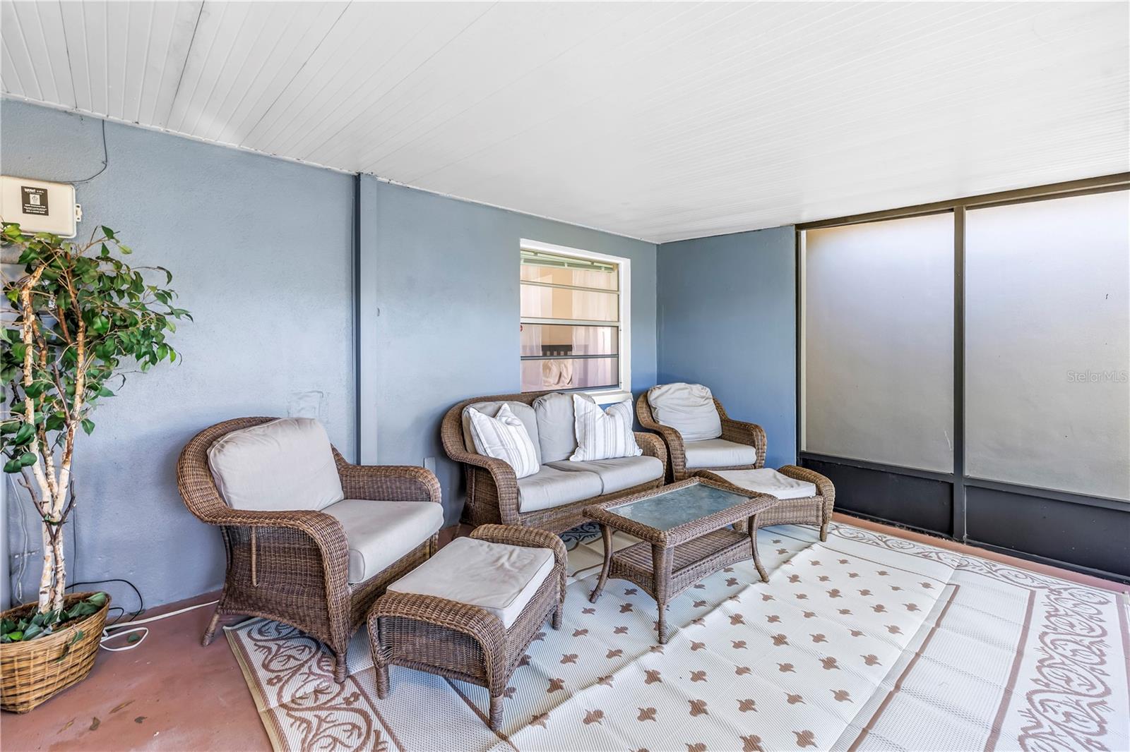 9858 83RD WAY, SEMINOLE, FL, 33777