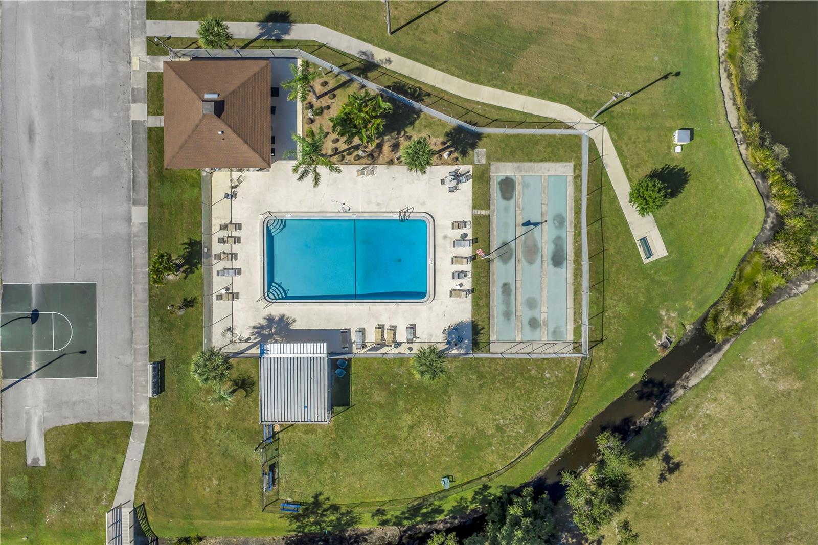 9858 83RD WAY, SEMINOLE, FL, 33777