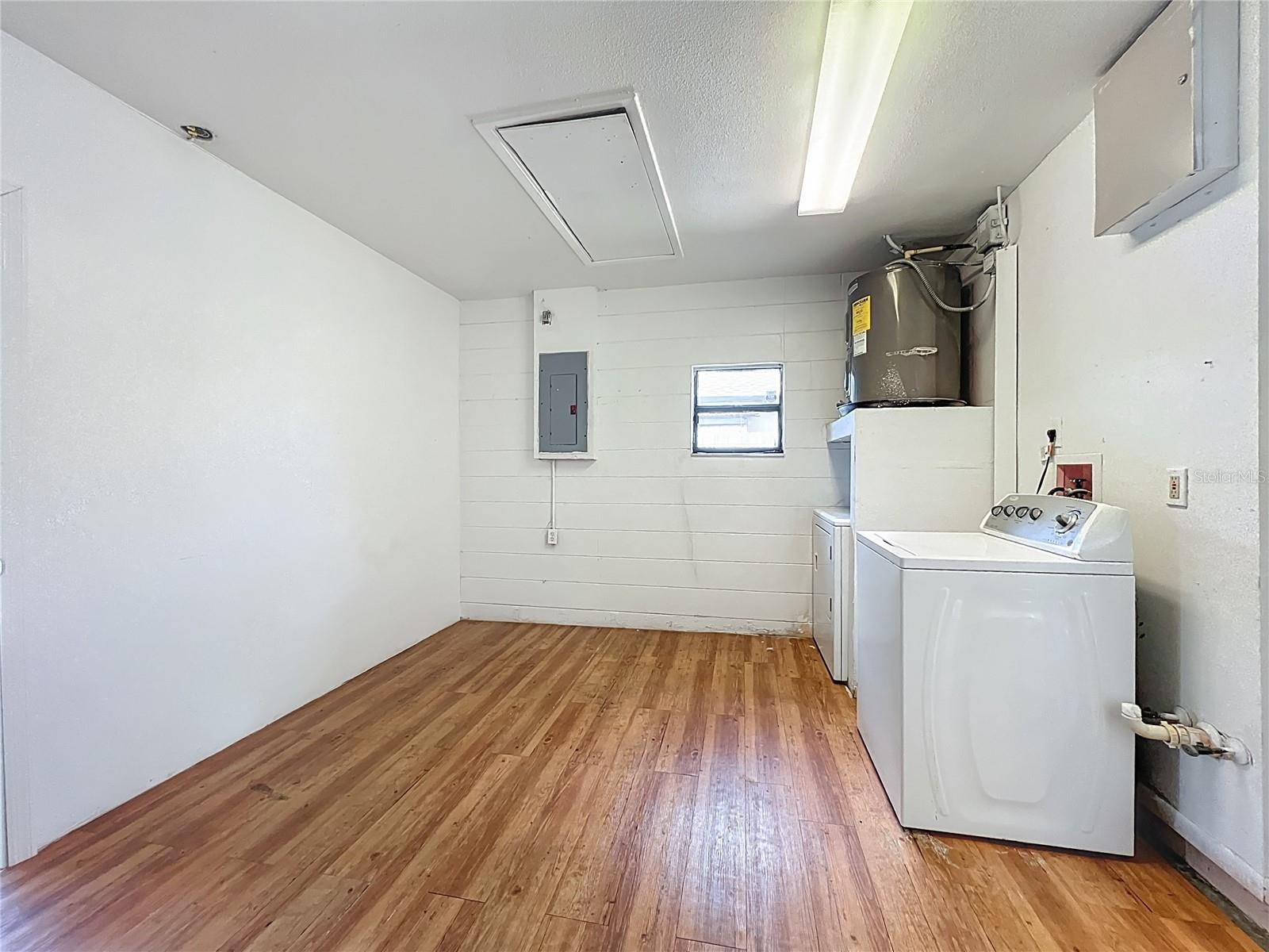 13131 LOS ANGELES WOODS LN LN, ORLANDO, FL, 32824