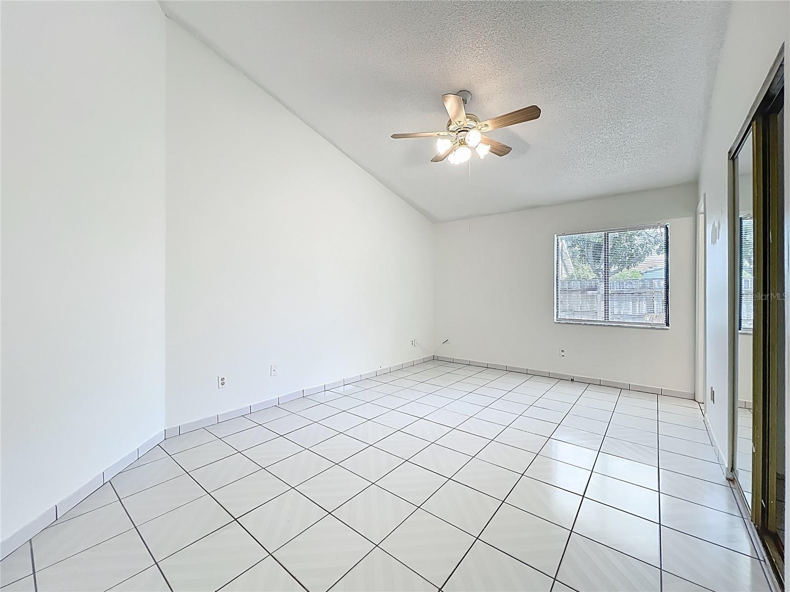 13131 LOS ANGELES WOODS LN LN, ORLANDO, FL, 32824