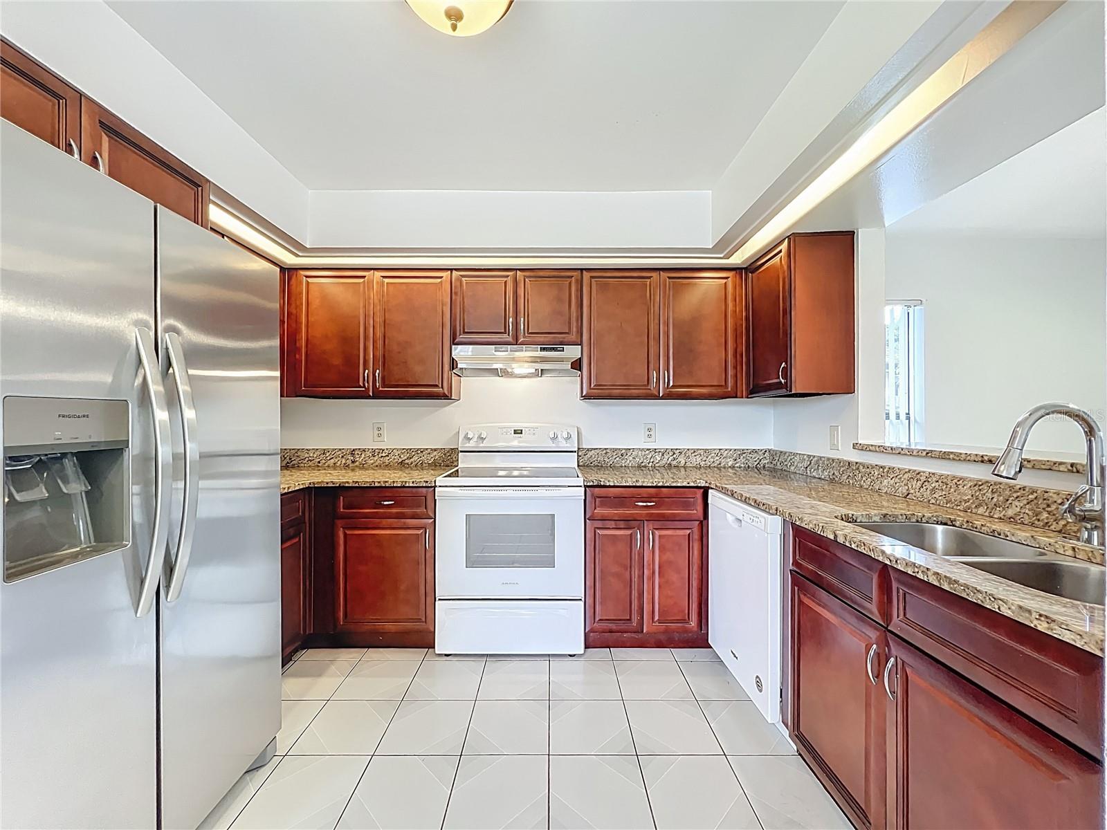 13131 LOS ANGELES WOODS LN LN, ORLANDO, FL, 32824