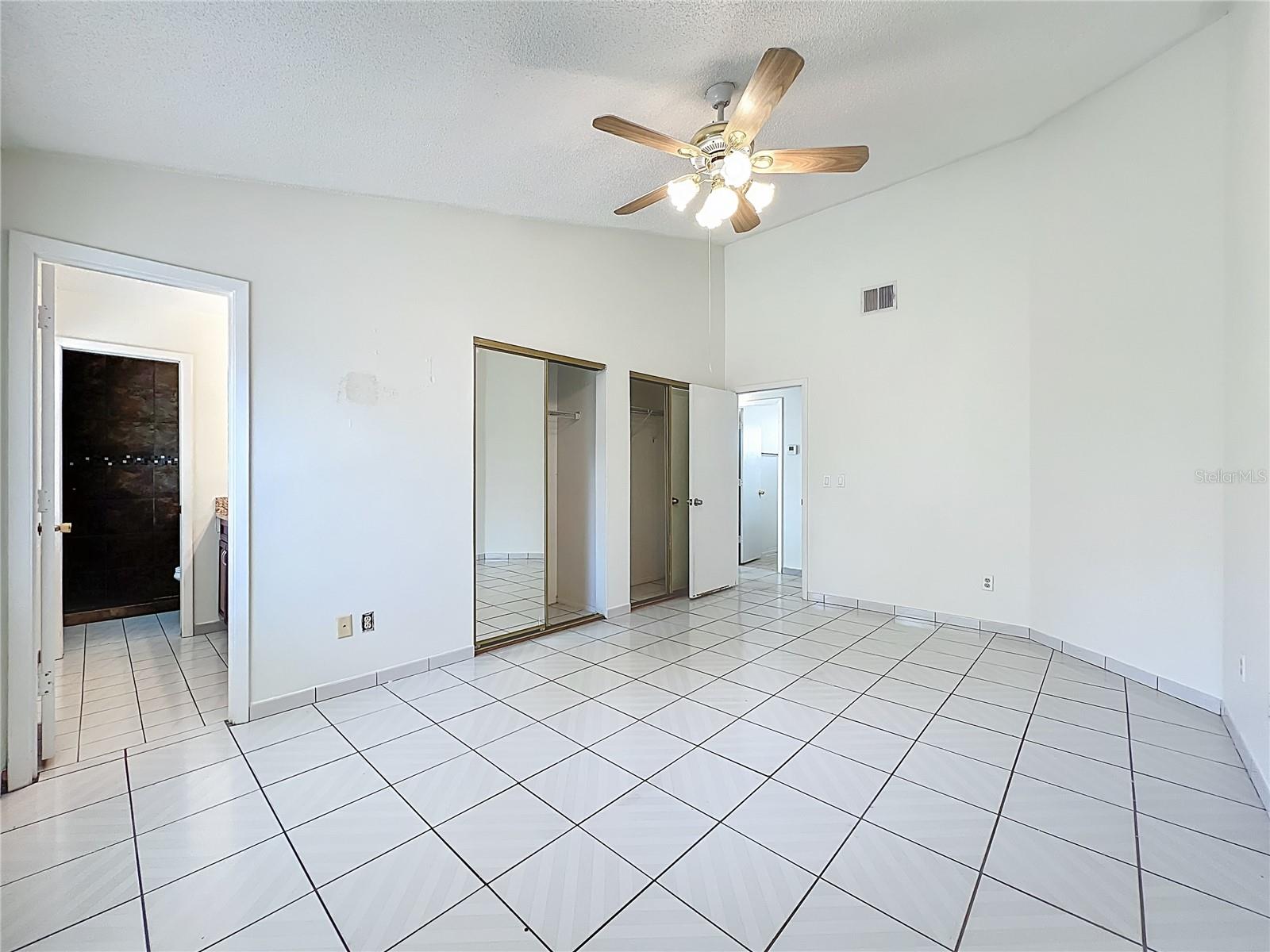 13131 LOS ANGELES WOODS LN LN, ORLANDO, FL, 32824