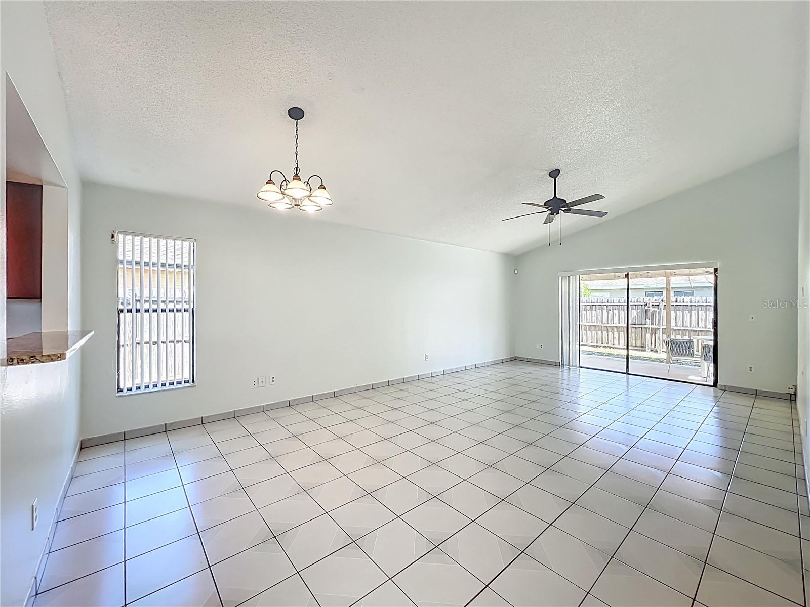 13131 LOS ANGELES WOODS LN LN, ORLANDO, FL, 32824