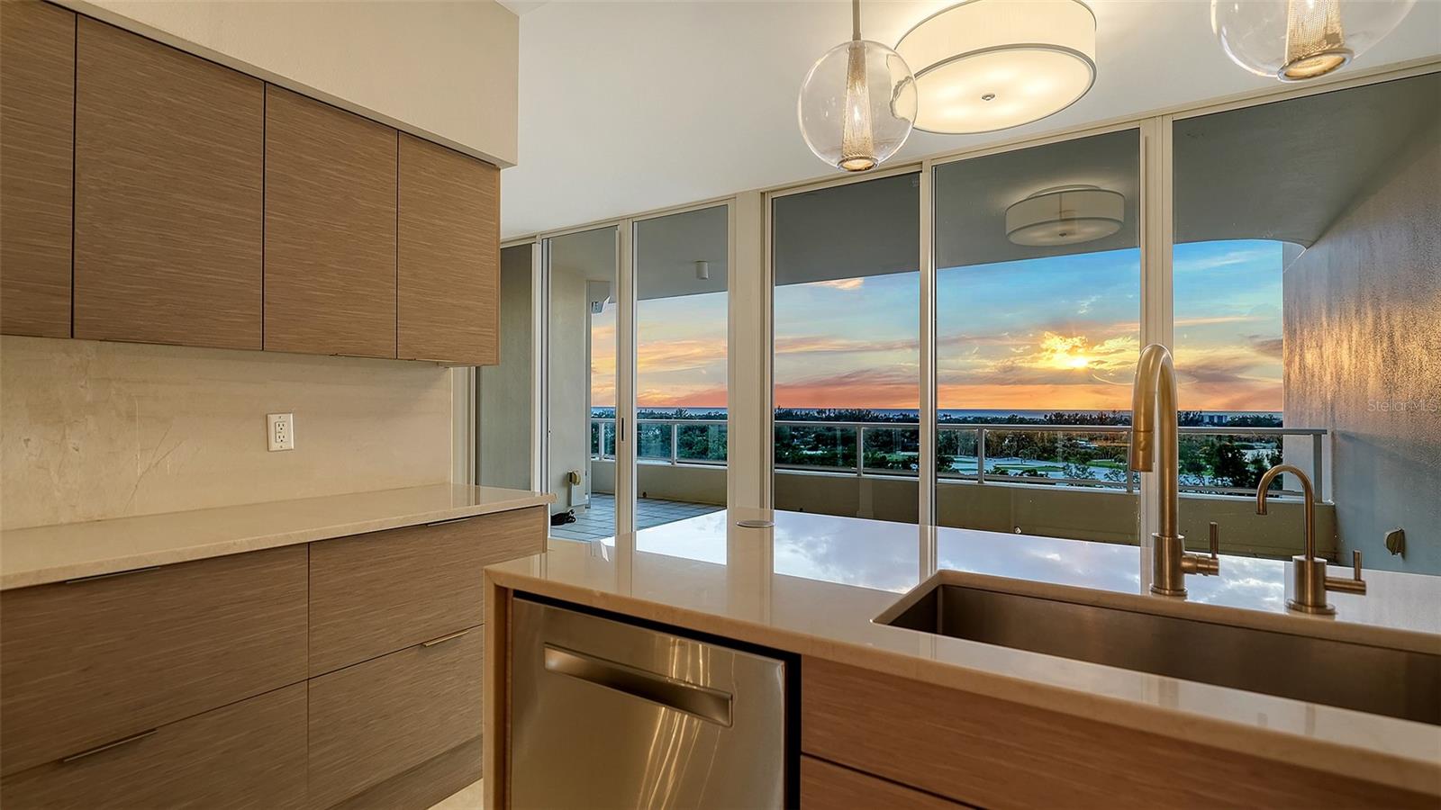 3040 GRAND BAY BLVD #283, LONGBOAT KEY, FL, 34228