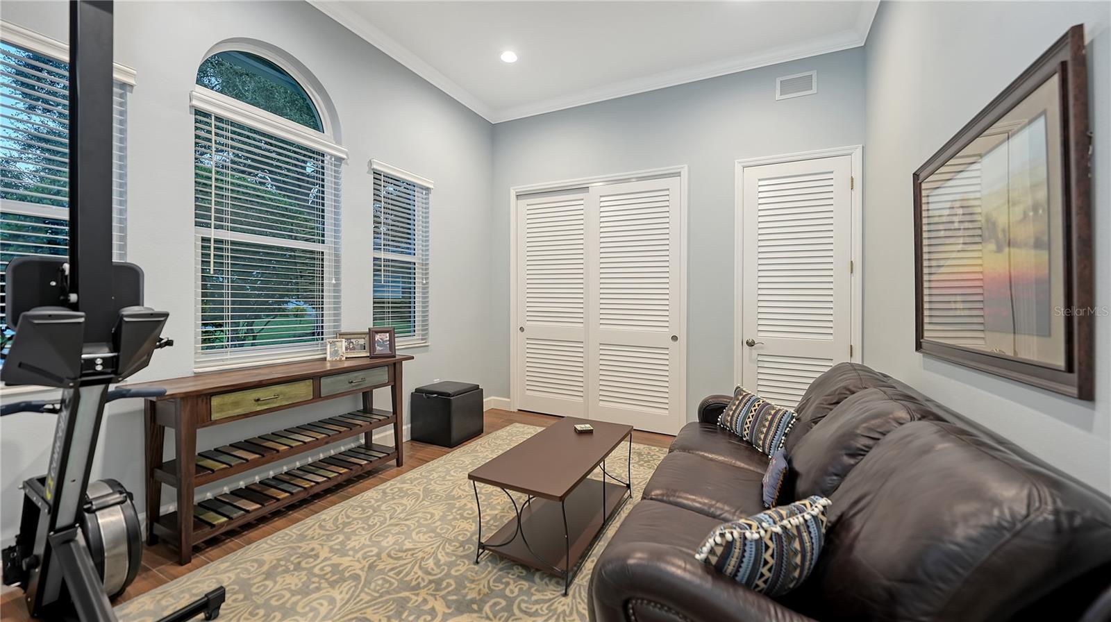 A4669348 Property Photo