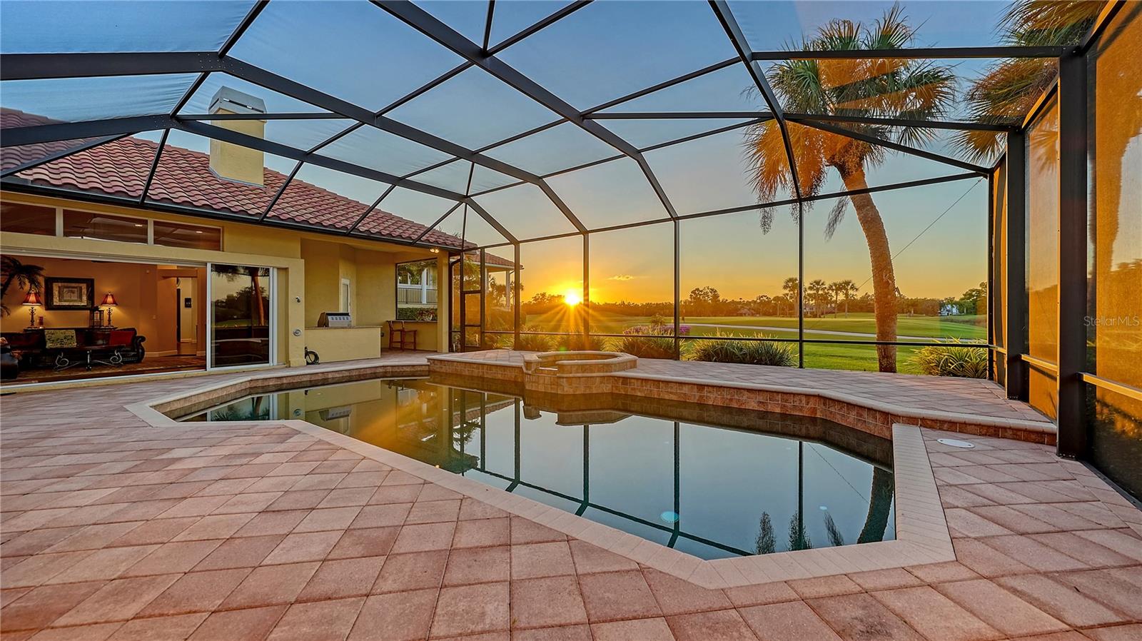 A4669348 Property Photo