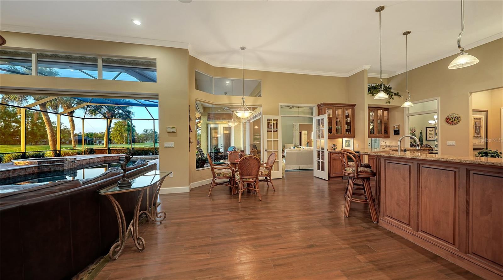 A4669348 Property Photo