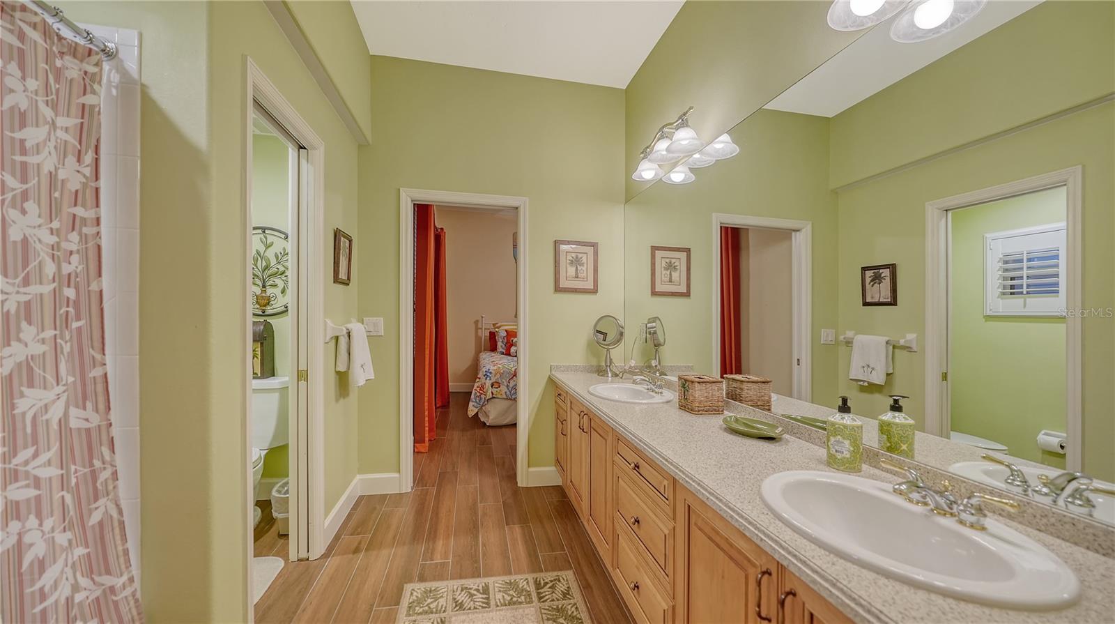 A4669348 Property Photo