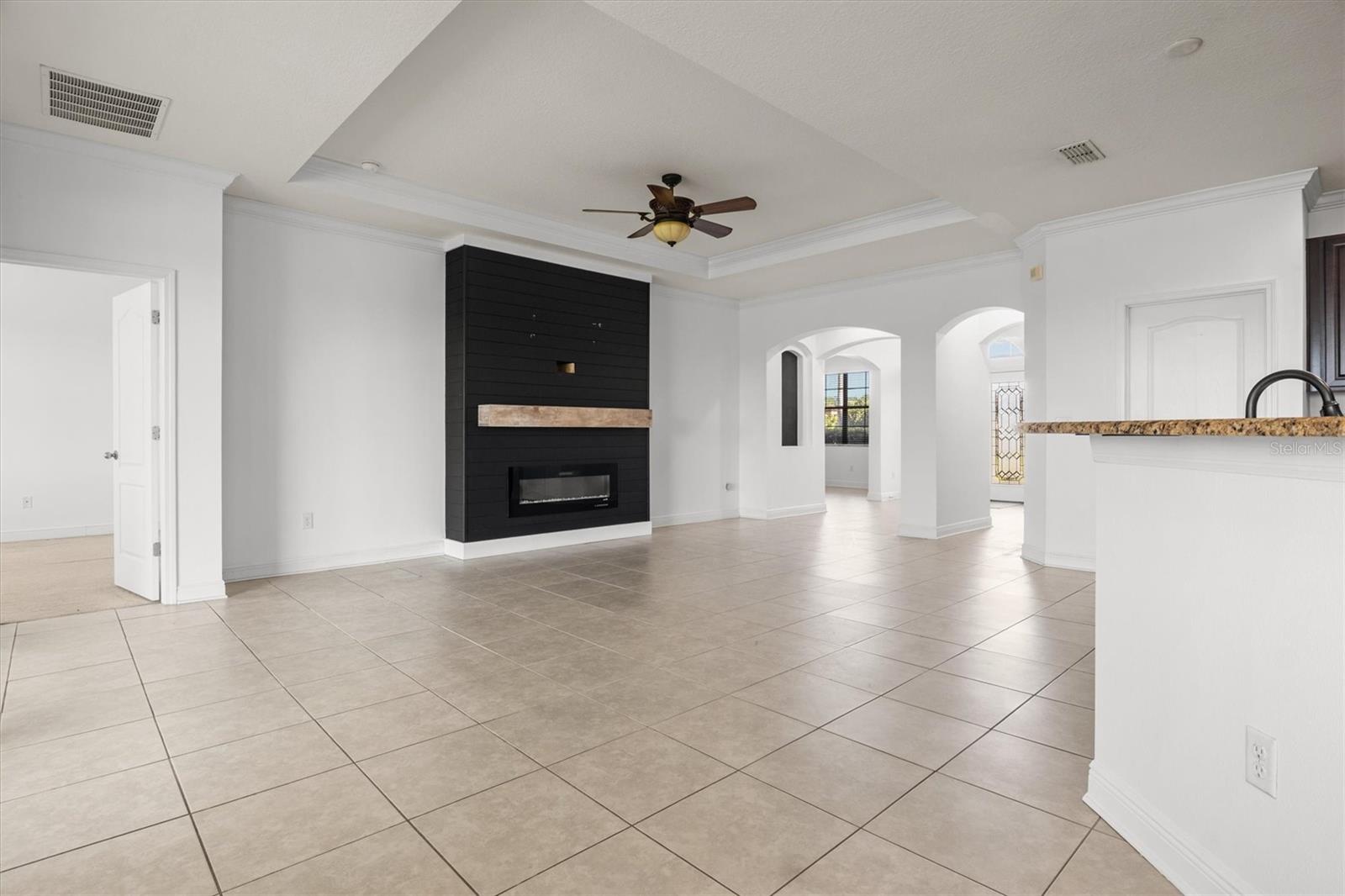 4056 SUNSET LAKE DR, LAKELAND, FL, 33810