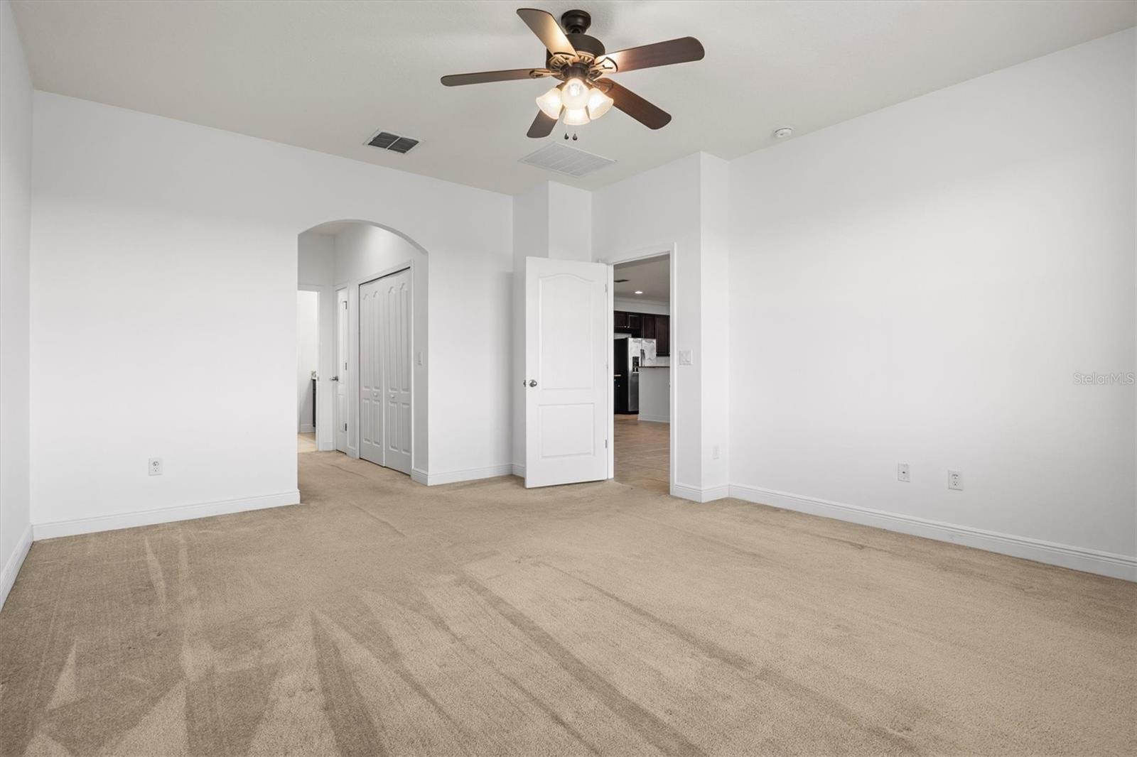 4056 SUNSET LAKE DR, LAKELAND, FL, 33810